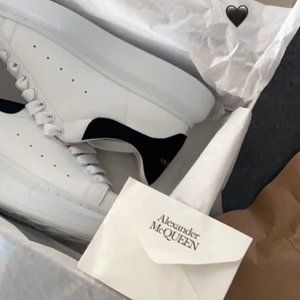Alexander Mcqueen Sneaker